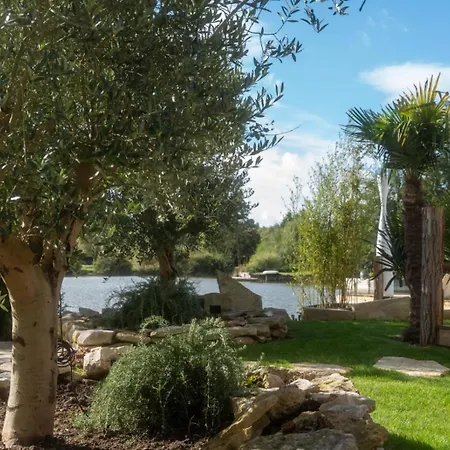 Cottage, & 54 Сasa de vacaciones Prouilly